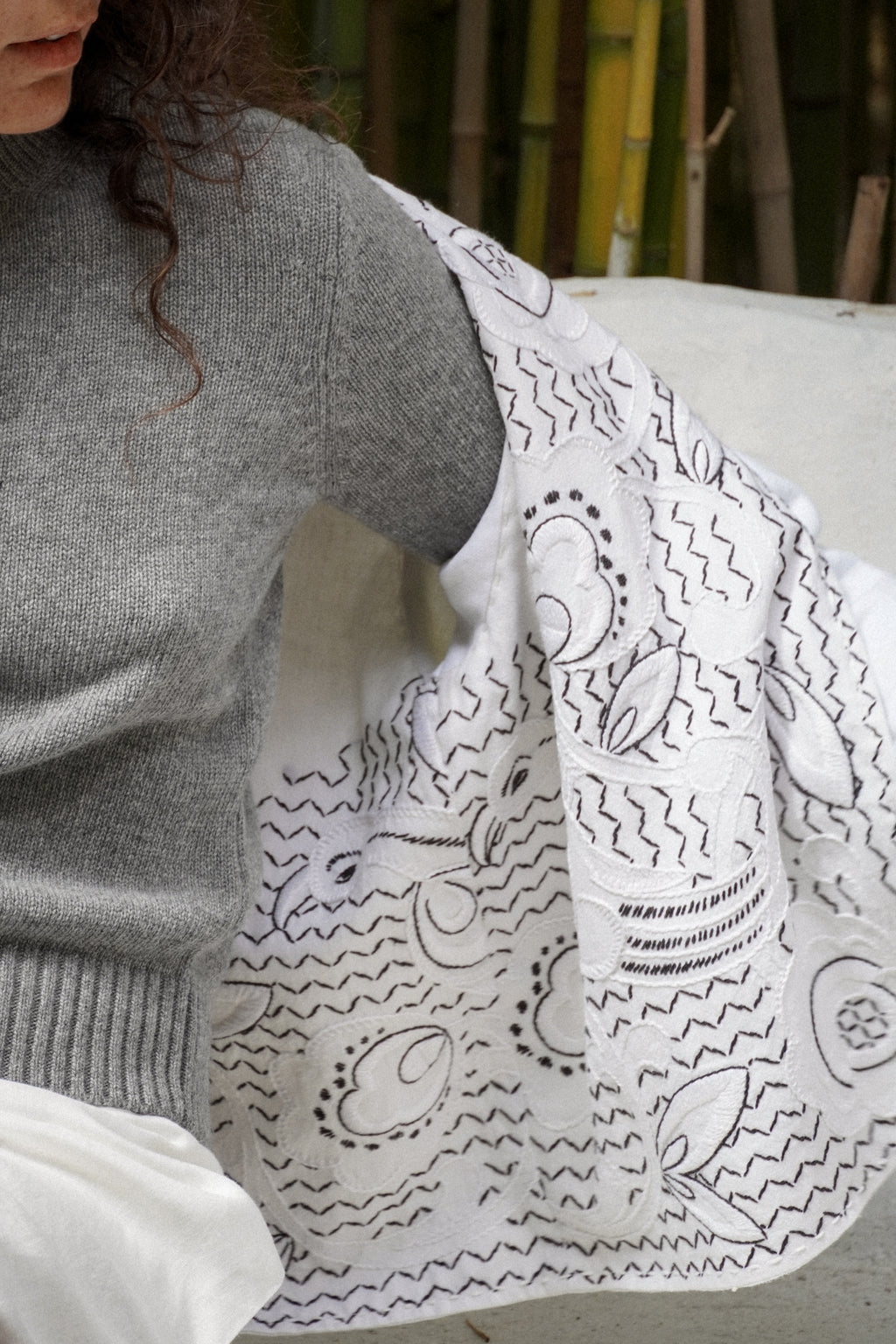 Giacca Colina - Ricamo Bianco e Nero