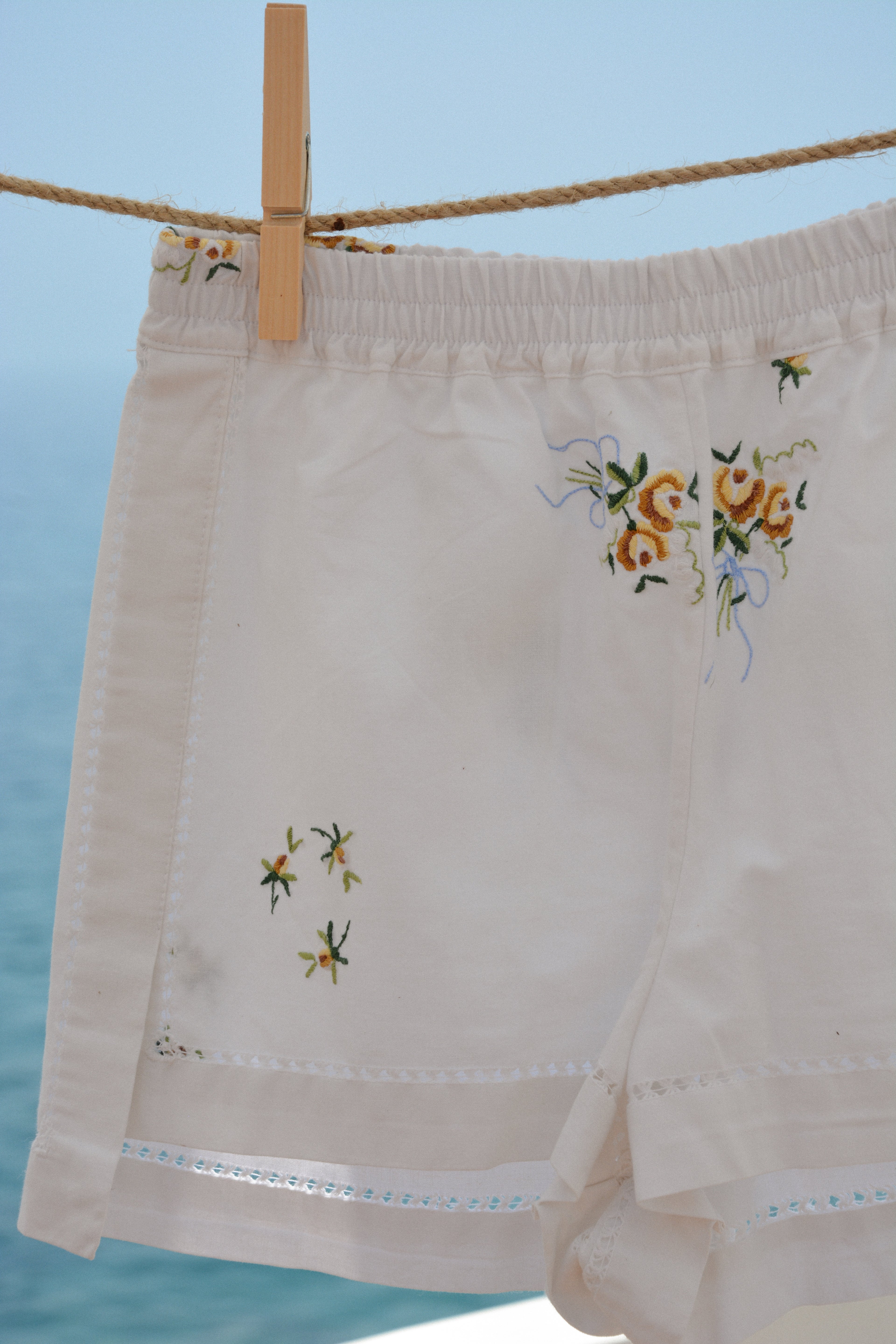 Short Faro Small - Color Embroidery