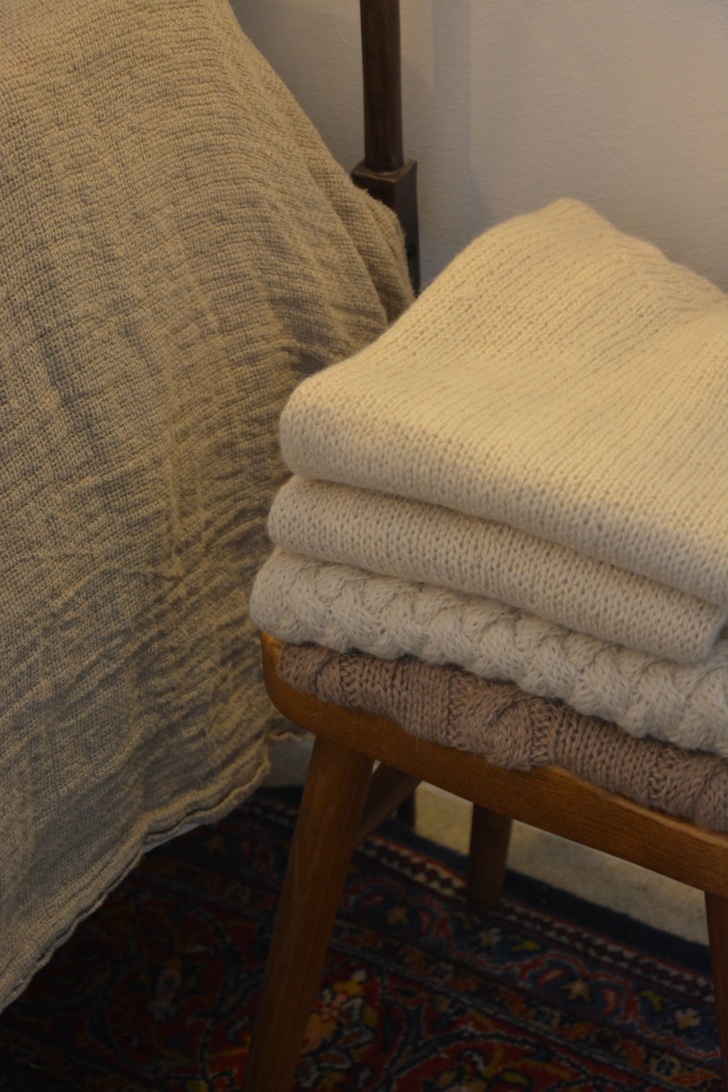 Maglione lama e pecora