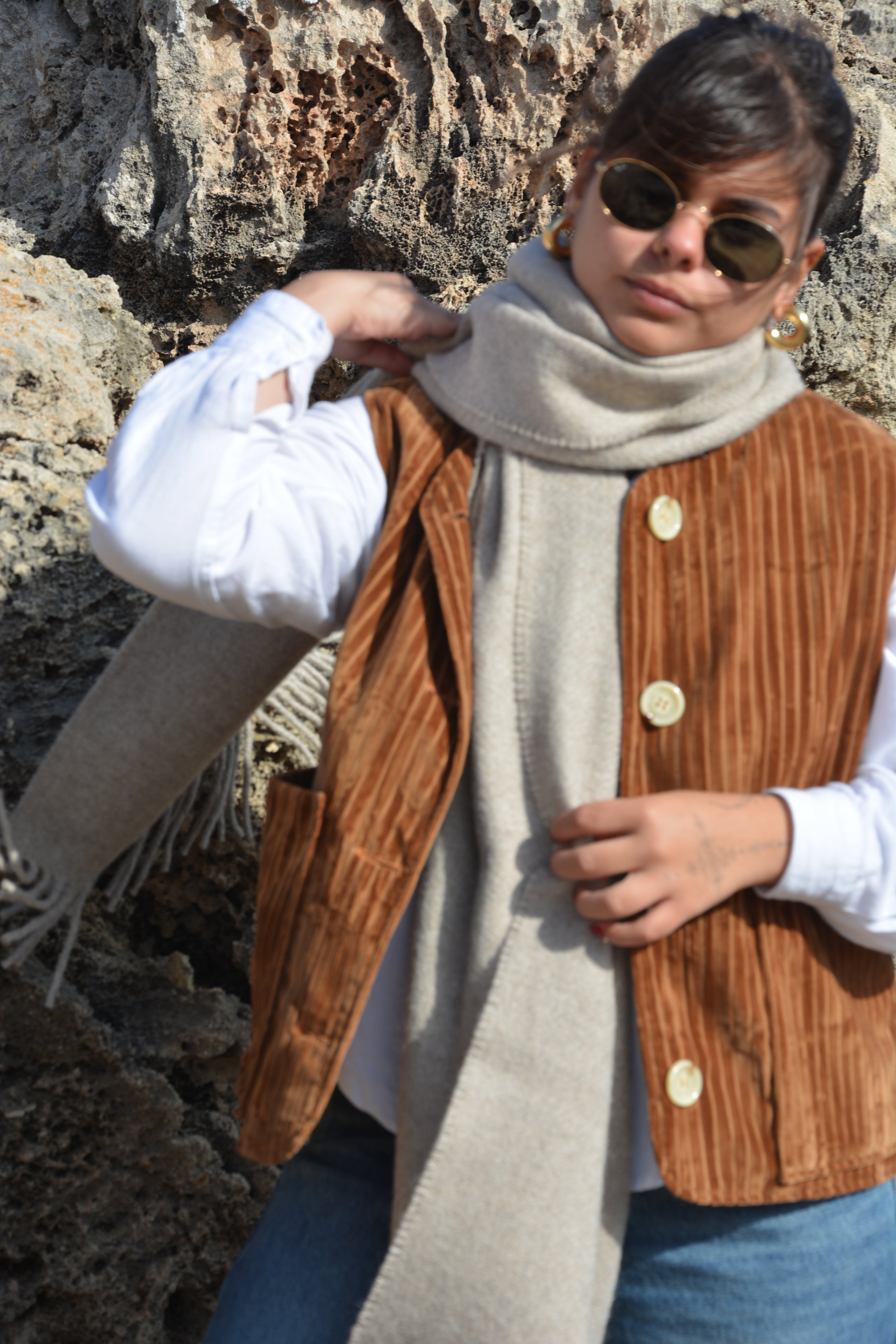 Gilet in velluto marrone