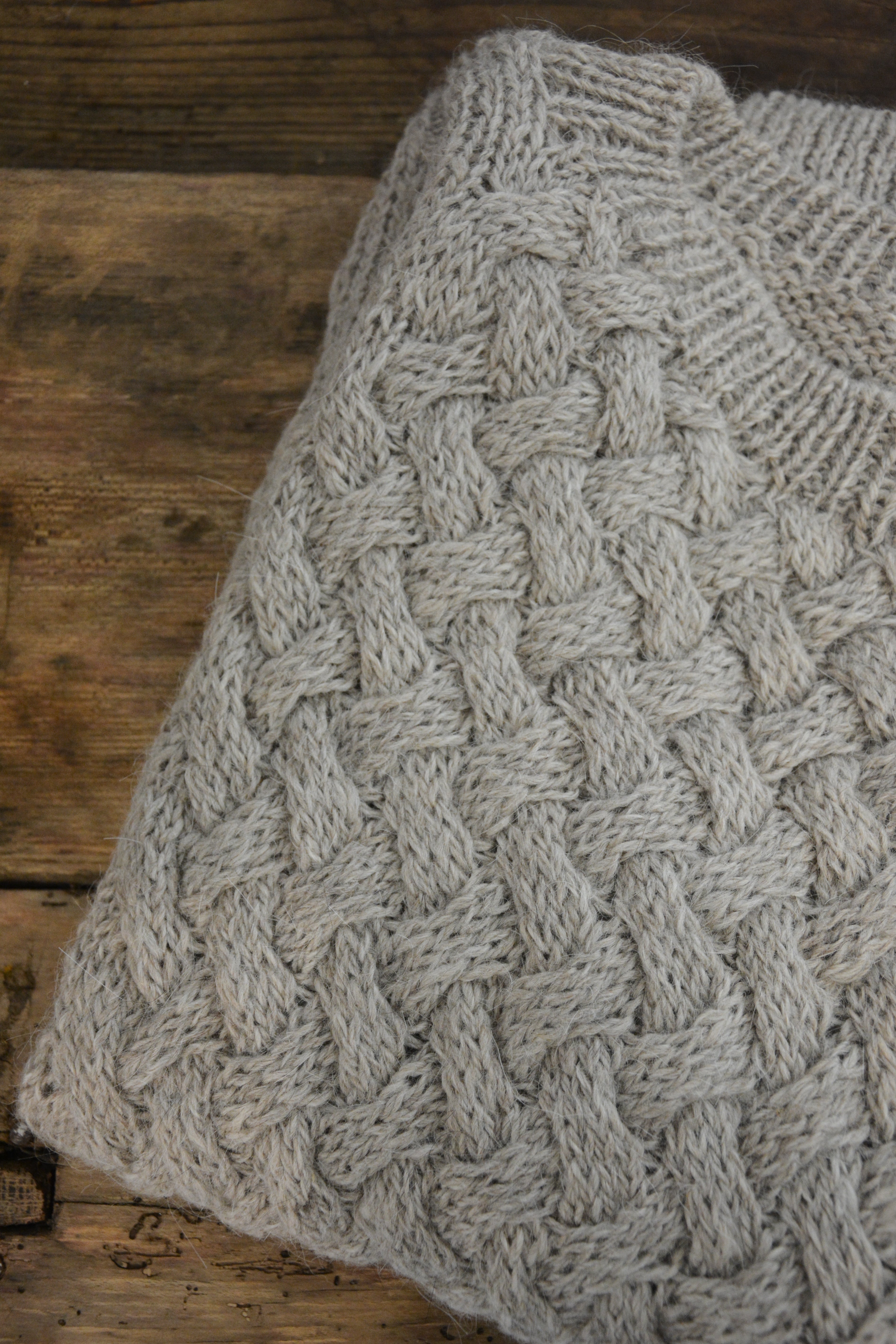 Maglione lama e pecora