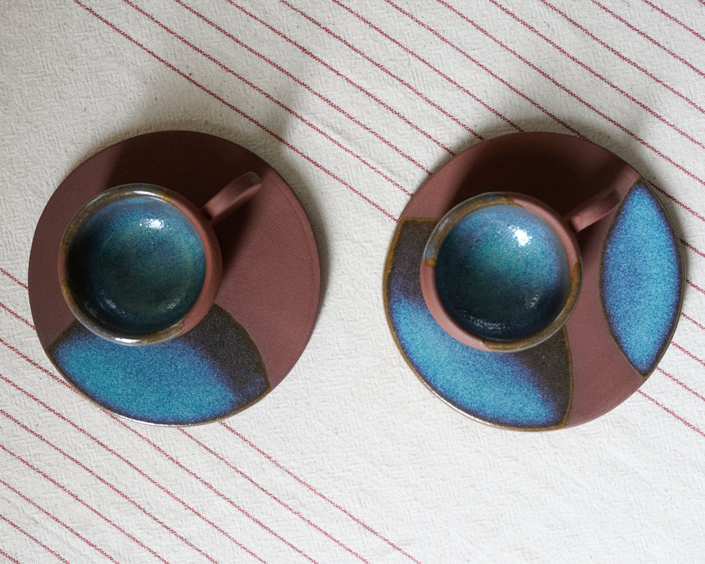 Les Topines — 1 cup and 1 individual plate